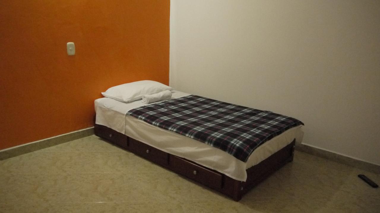 Hostal Naty Luna Хардін Екстер'єр фото