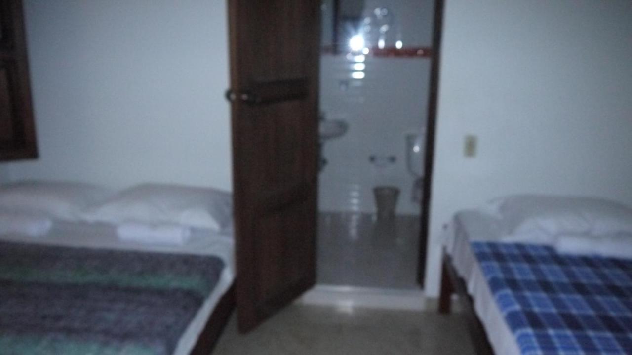 Hostal Naty Luna Хардін Екстер'єр фото
